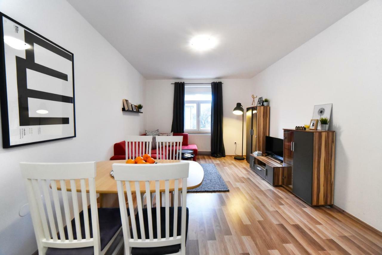 Block Apartment Maks Zagabria Esterno foto